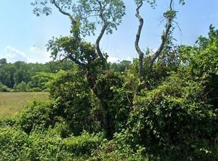 572 Sharps Lot Rd, Swansea, MA 02777