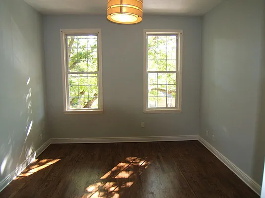 Rented by Evergreen Apartments BK | media 26