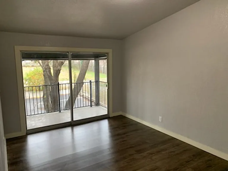 520 Gentleman Rd #1-28 — Photo 6