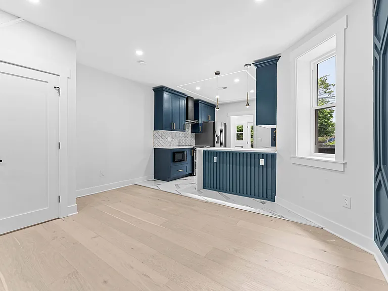 612 S 51st St — Photo 11