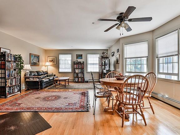 3rd image of 102 State St APT B