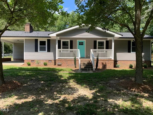 719 Hillandale Ln, Garner, NC 27529