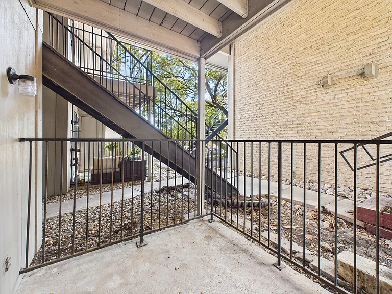 3018 S 1st St #109 — Photo 20