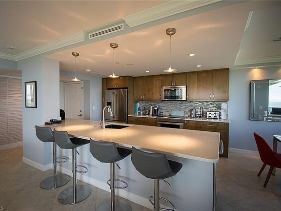 5th image of 5550 Heron Point Dr APT 1605