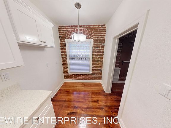 5th image of 520 S Mariposa Ave APT 111