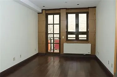 Rented by R New York