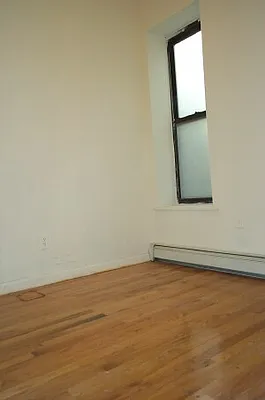 Rented by Tower Brokerage | media 23