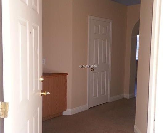 3rd image of 3932 Golden Glaze St