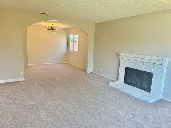4th image of 4457 Faraday Dr