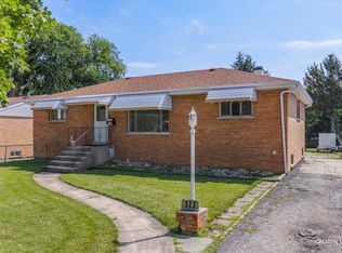 523 S Clarendon Ave, Addison, IL 60101