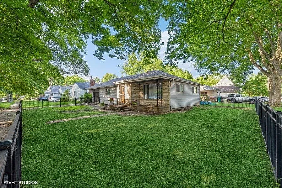 209 Ridge St photo 1
