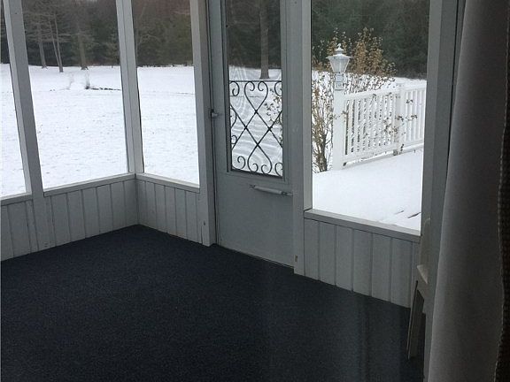 5th image of 7078 Oak Hill Dr