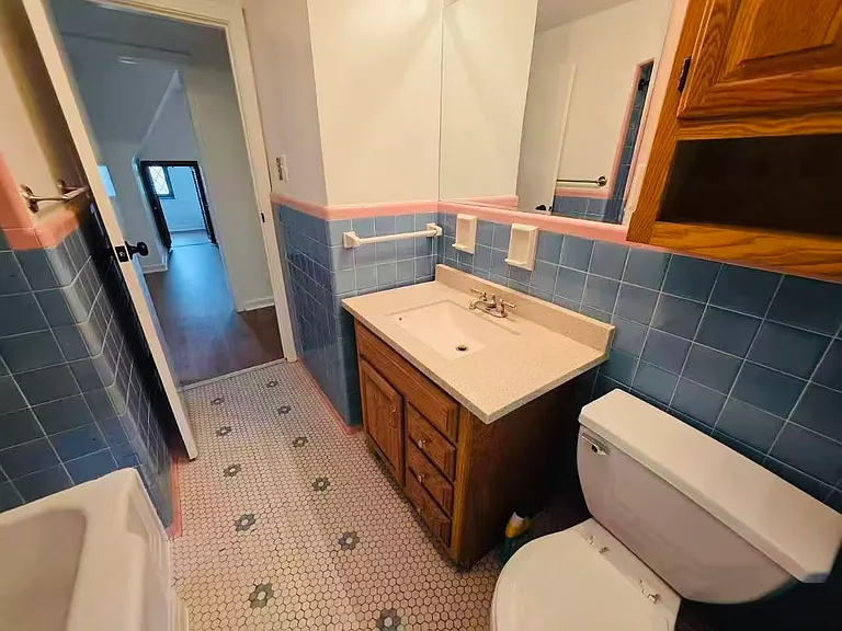 915 Liberty St — Photo 16