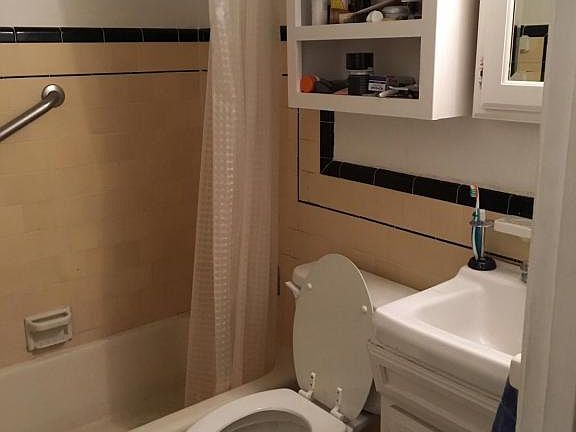 3rd image of 1454 N Jersey St APT 201