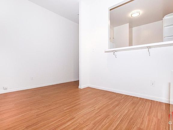 5th image of 231 E 33rd St #1AR