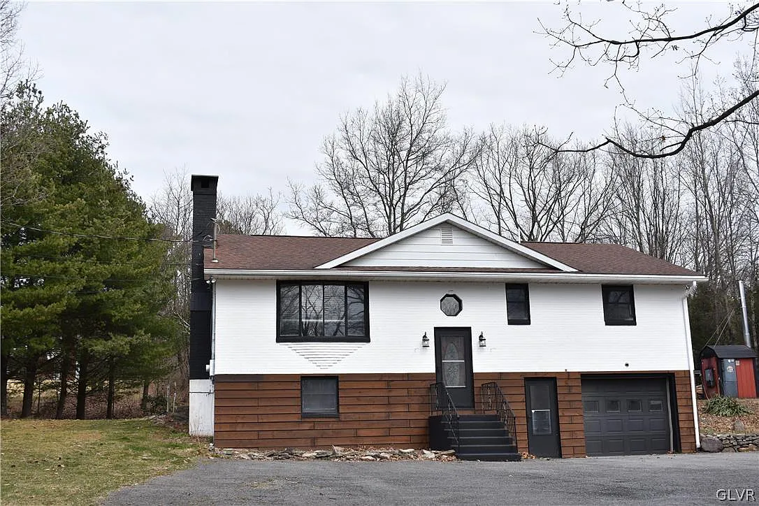 2825 Jackson Rd photo 1