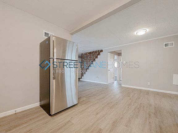 4th image of 9326 Scottdale Ave