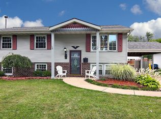 230 Minter Dr, Griffith, IN 46319