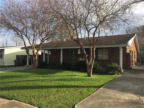 4th image of 415 W Butterfly Cir