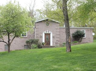 629 Pleasant Valley Rd, New Kensington, PA 15068