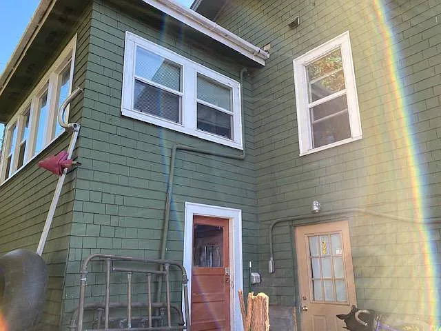 Back side door/laundry