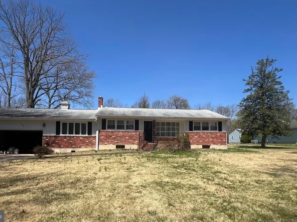 205 Hendricks Ave, Waterford Works, NJ 08089