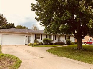 218 S Vail St, Geneseo, IL 61254