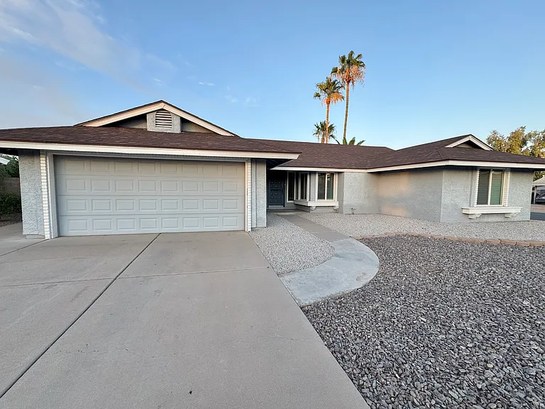 1618 W Brooks St — Photo 27