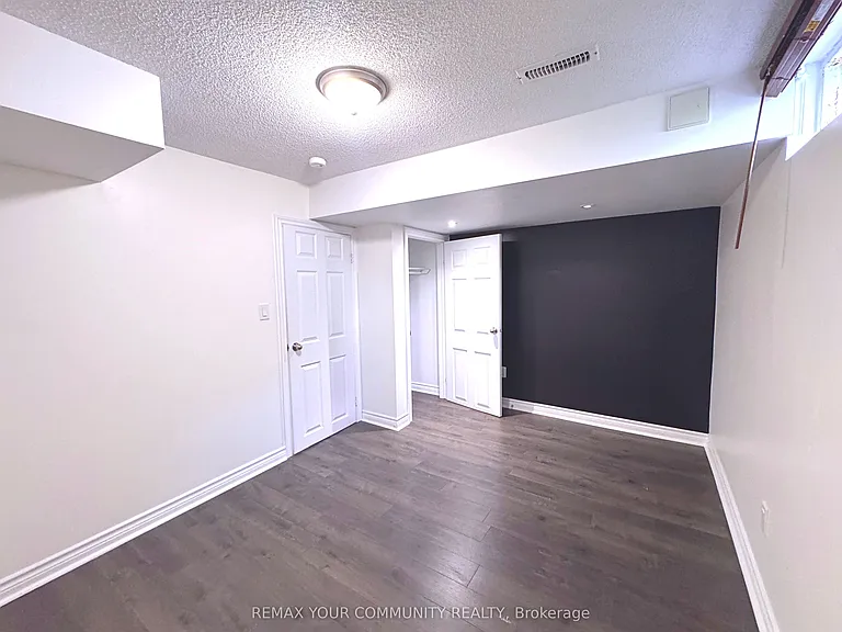 1564 Marshcourt Dr #LOWER — Photo 7