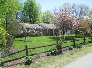 225 Plain Rd, Greenfield, MA 01301