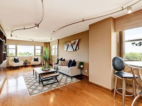 4th image of 1620 E Broad St APT 1108