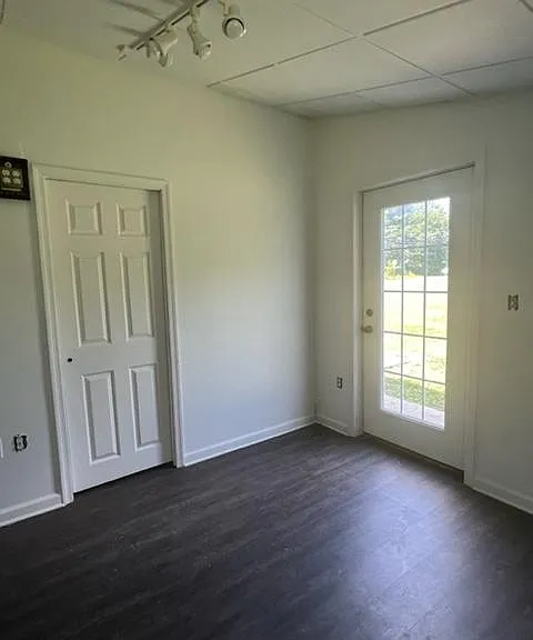 4601 Tremont Ave #1 — Photo 10