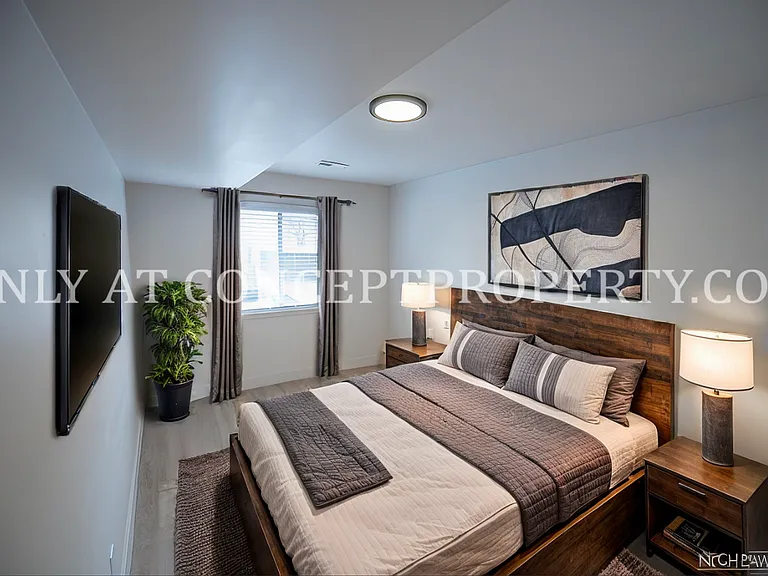 Lofts on 5th — Photo 3