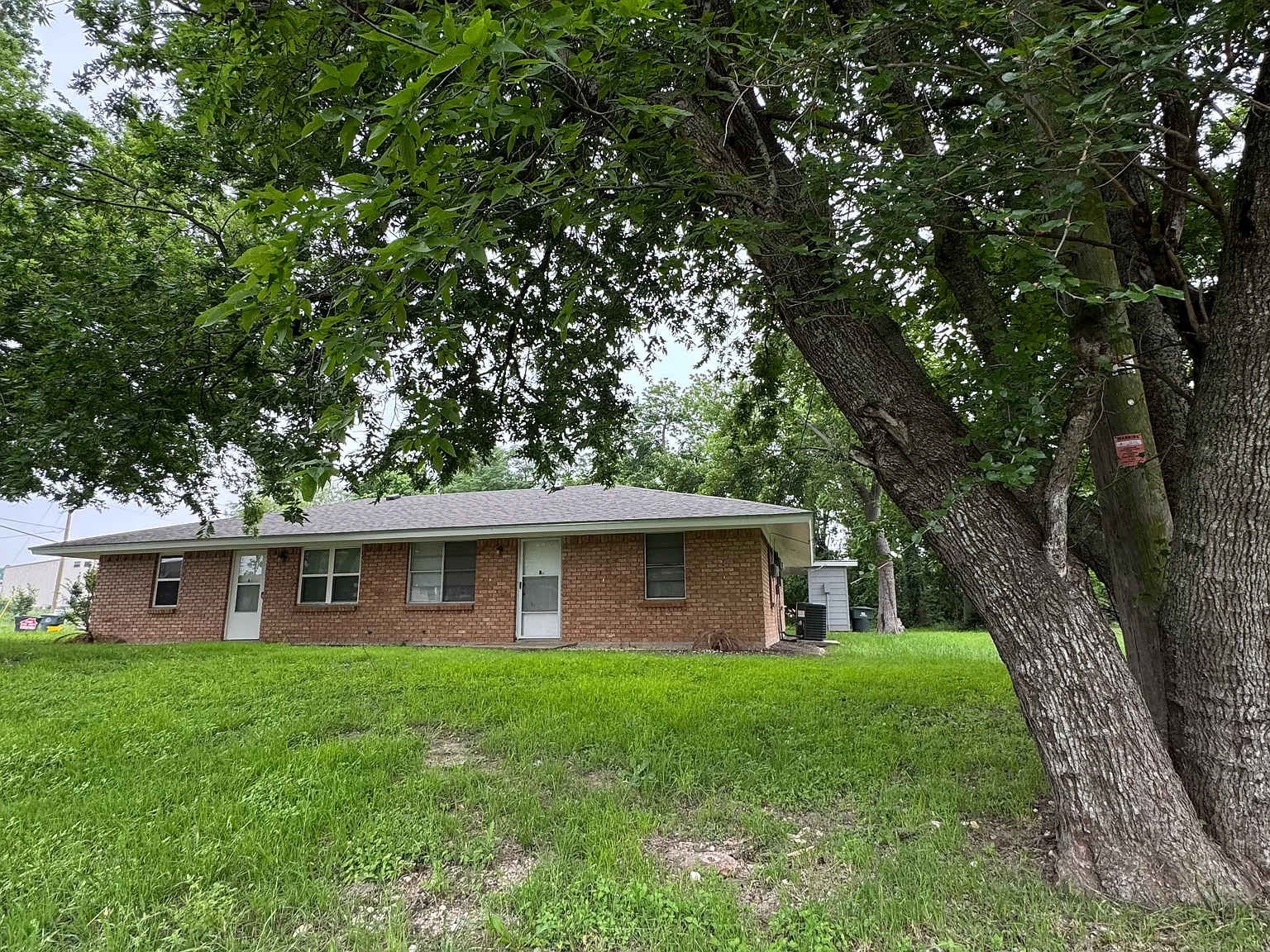 2 bed, 769 sqft, $1,195 — Photo 2