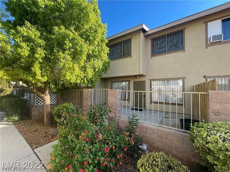 1st image of 6422 Little Pine Way