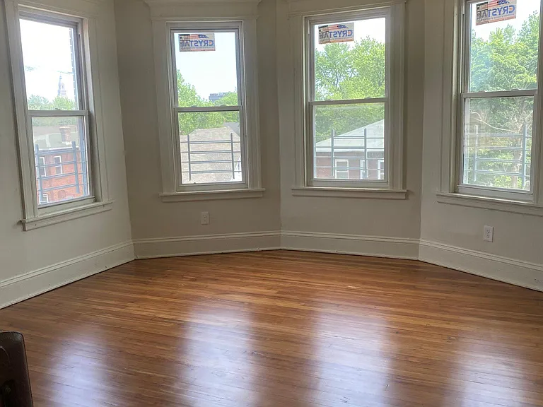 1155 Broad St #4N — Photo 2