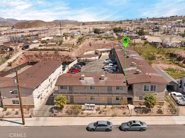 213  N 3rd Ave, Barstow, CA 92311