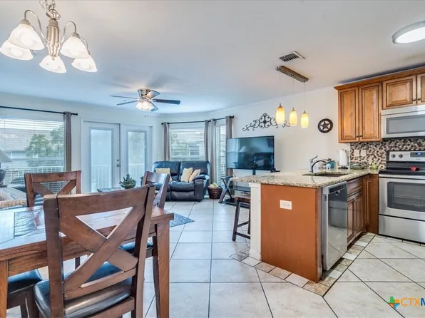 730 Mather St #303, New Braunfels, TX 78130