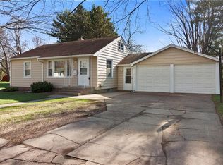 1408 Mathews St, Menomonie, WI 54751