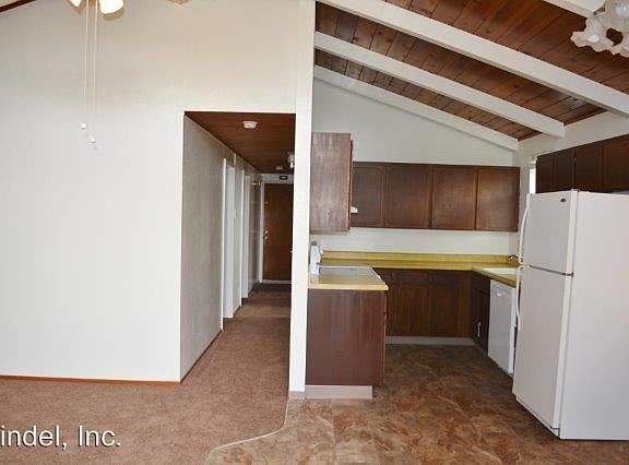 5th image of 1429 McCullens Ave