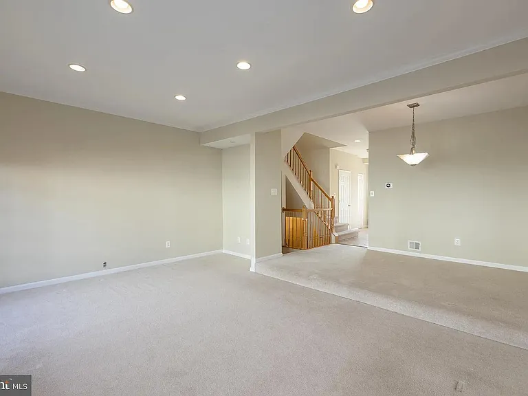 2424 Wheat Meadow Cir #2424 — Photo 12