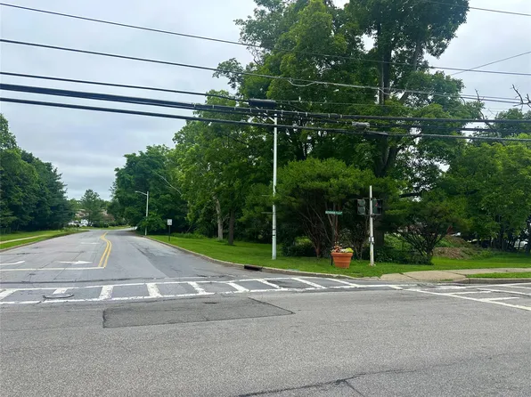 E Main Street, Washingtonville, NY 10992