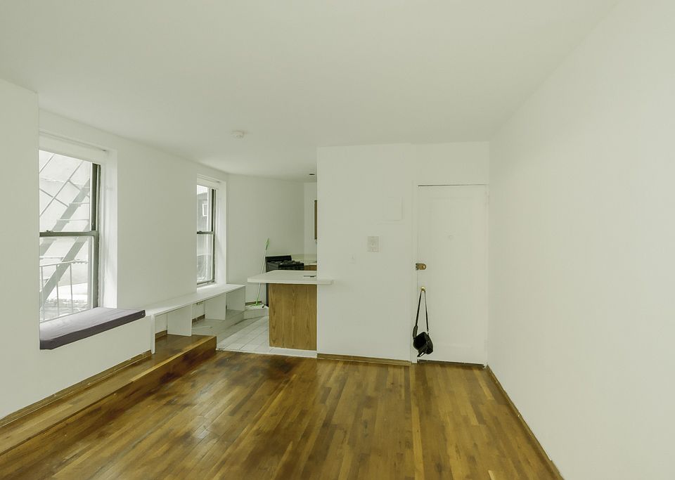 1st image of 213 6th Ave APT 3