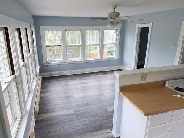 202 S Washington St Unit 2R