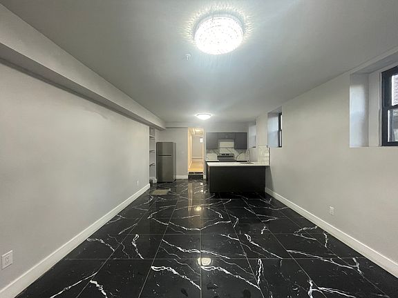 3rd image of 226 Roseville Ave #B3