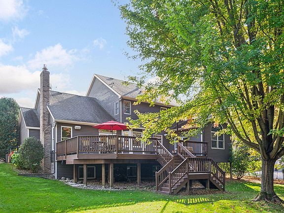4th image of 8762 Prescott Dr