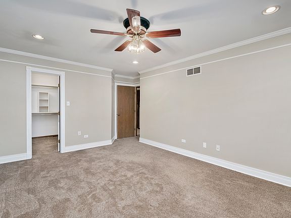 4th image of 11226 Bradley Ct #11226