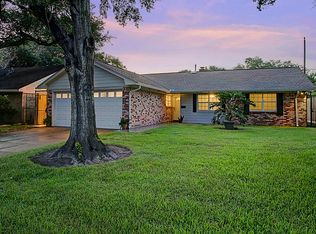 5910 Hewitt Dr, Houston, TX 77092