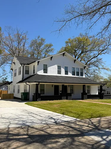 402 N Church St Photo 1