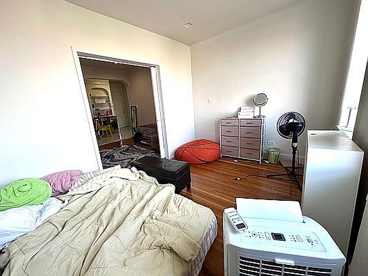 3rd image of 402 Ocean Pkwy #401